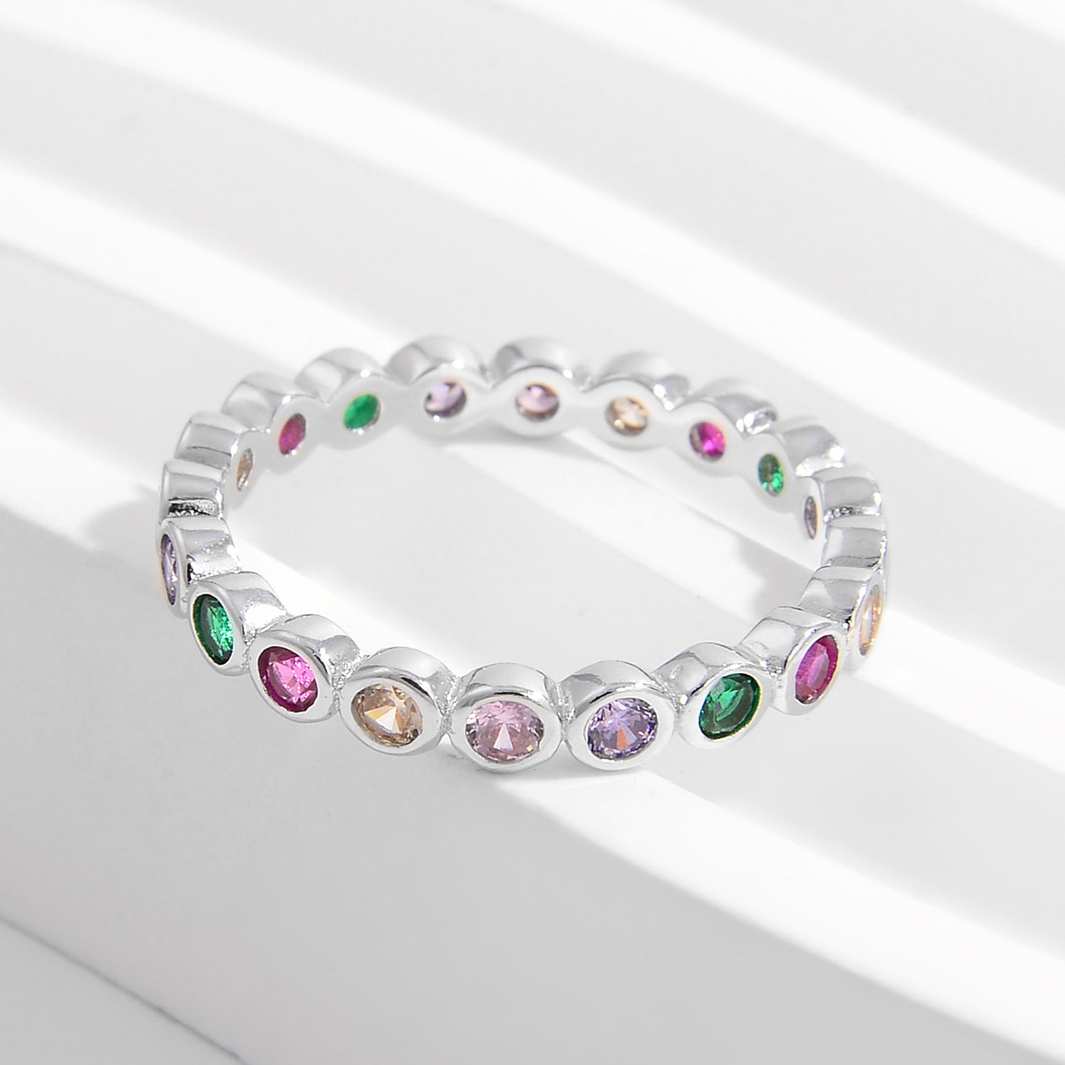 Anello in argento con zirconi bicolore