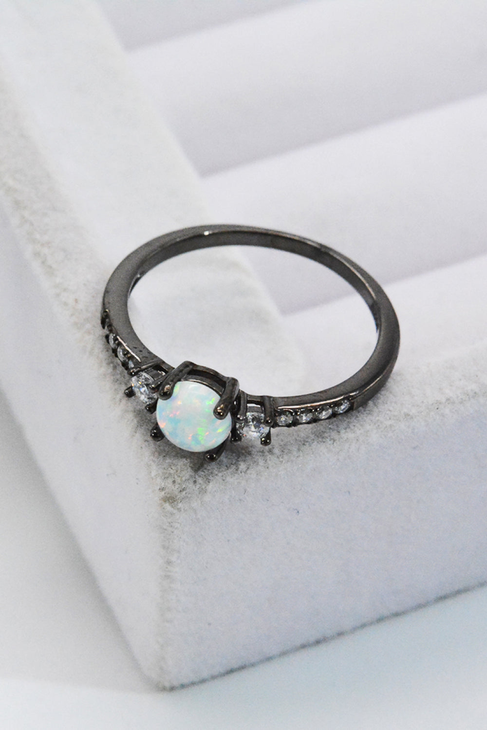 Ronde Opalen Zilveren Ring