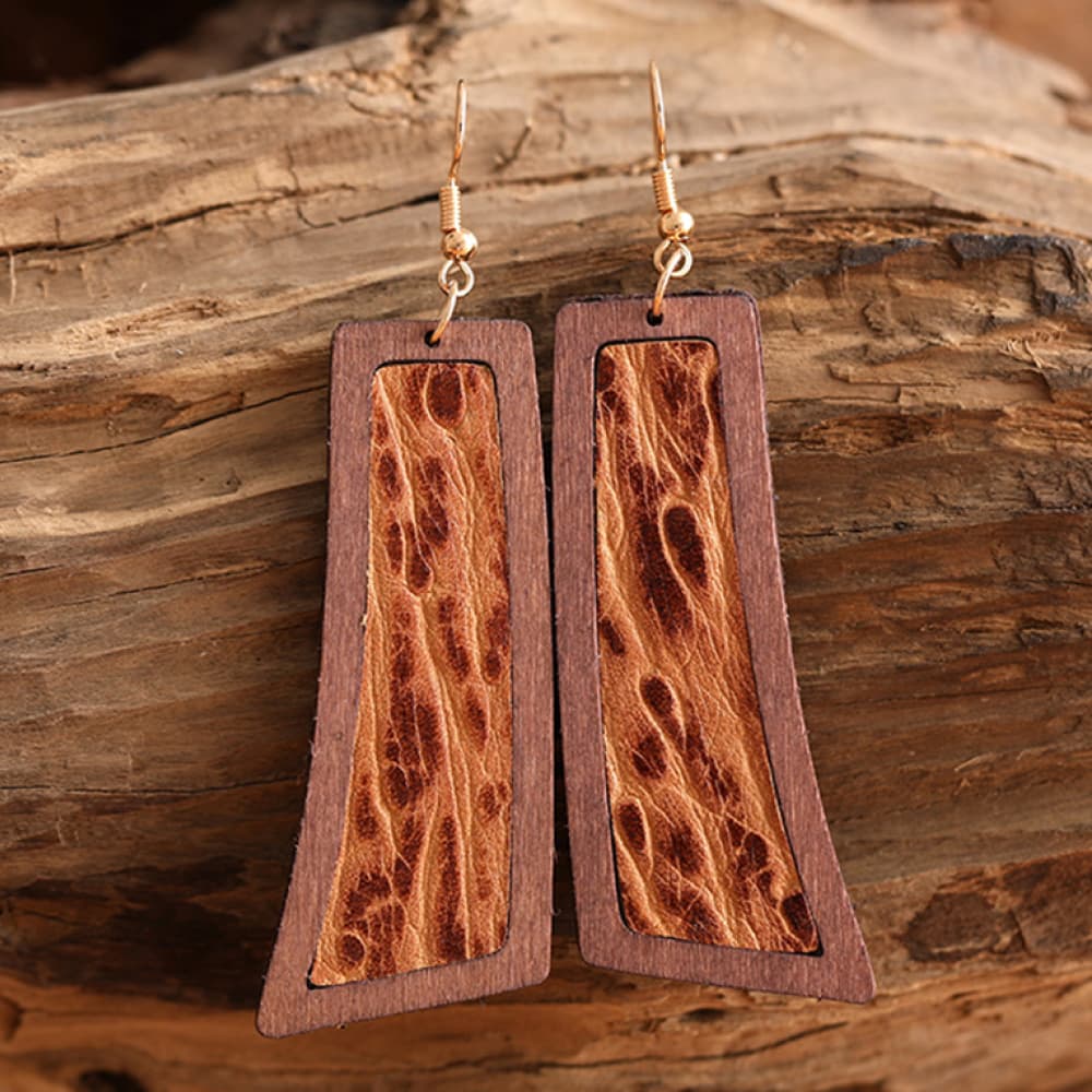 Colgantes geométricos de madera