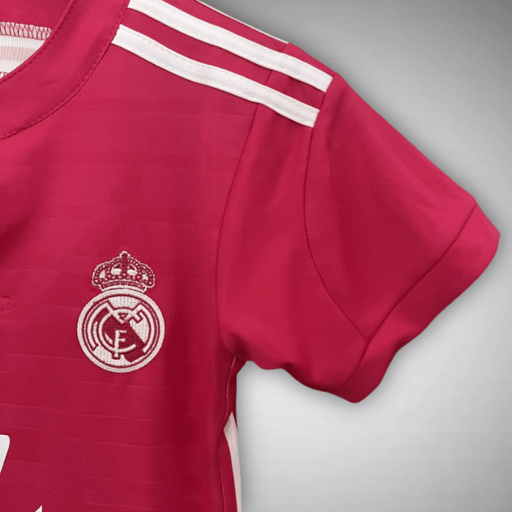 14-15-real-madrid-kids-football-kit-away-1