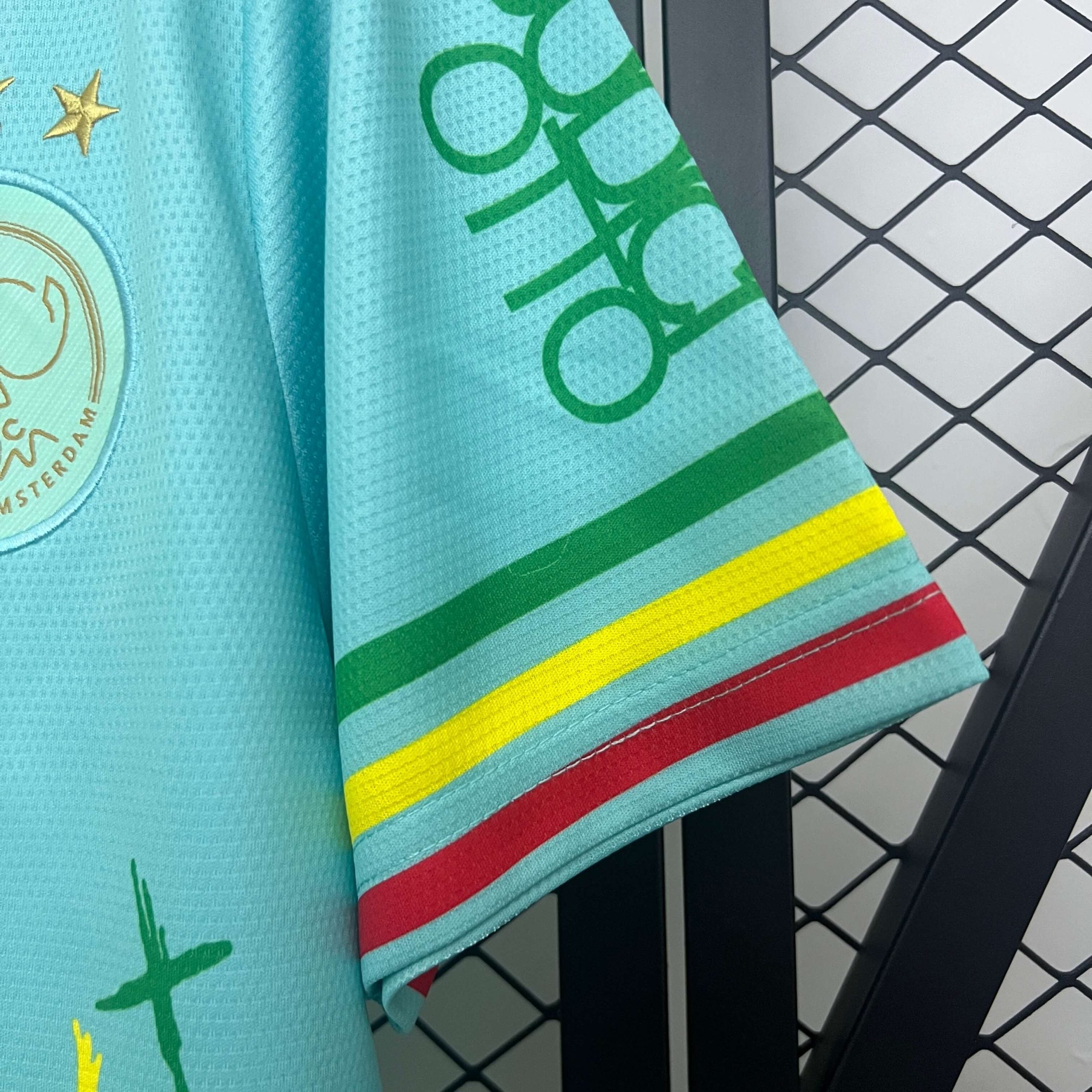 2025-26-ajax-shirt-bob-marley-1