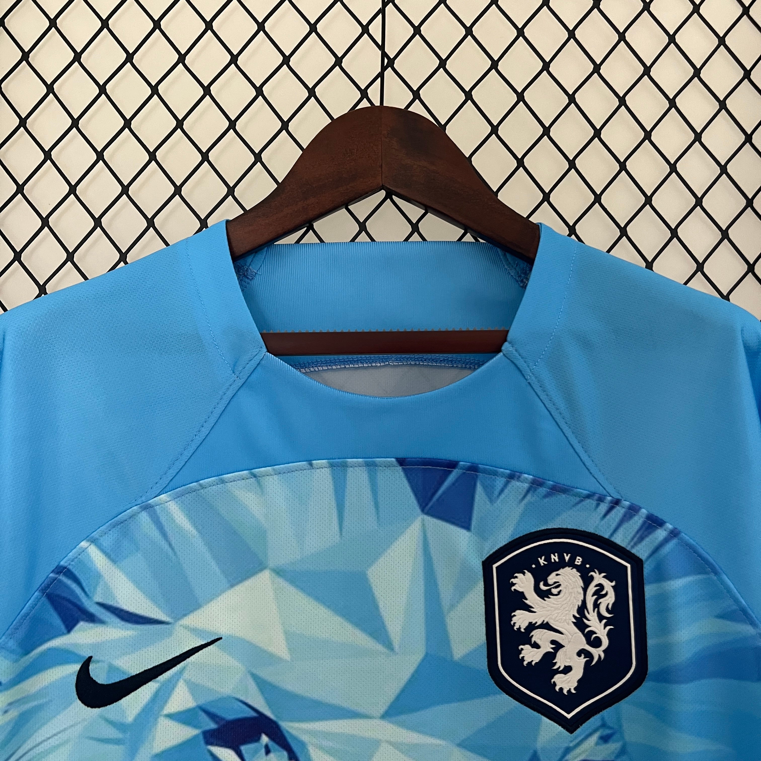 netherlands-lion-2024-25-concept-shirt-1