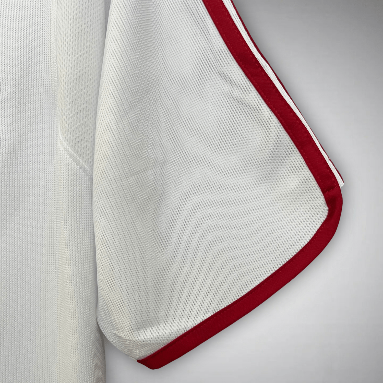 2000-spain-retro-away-shirt-1