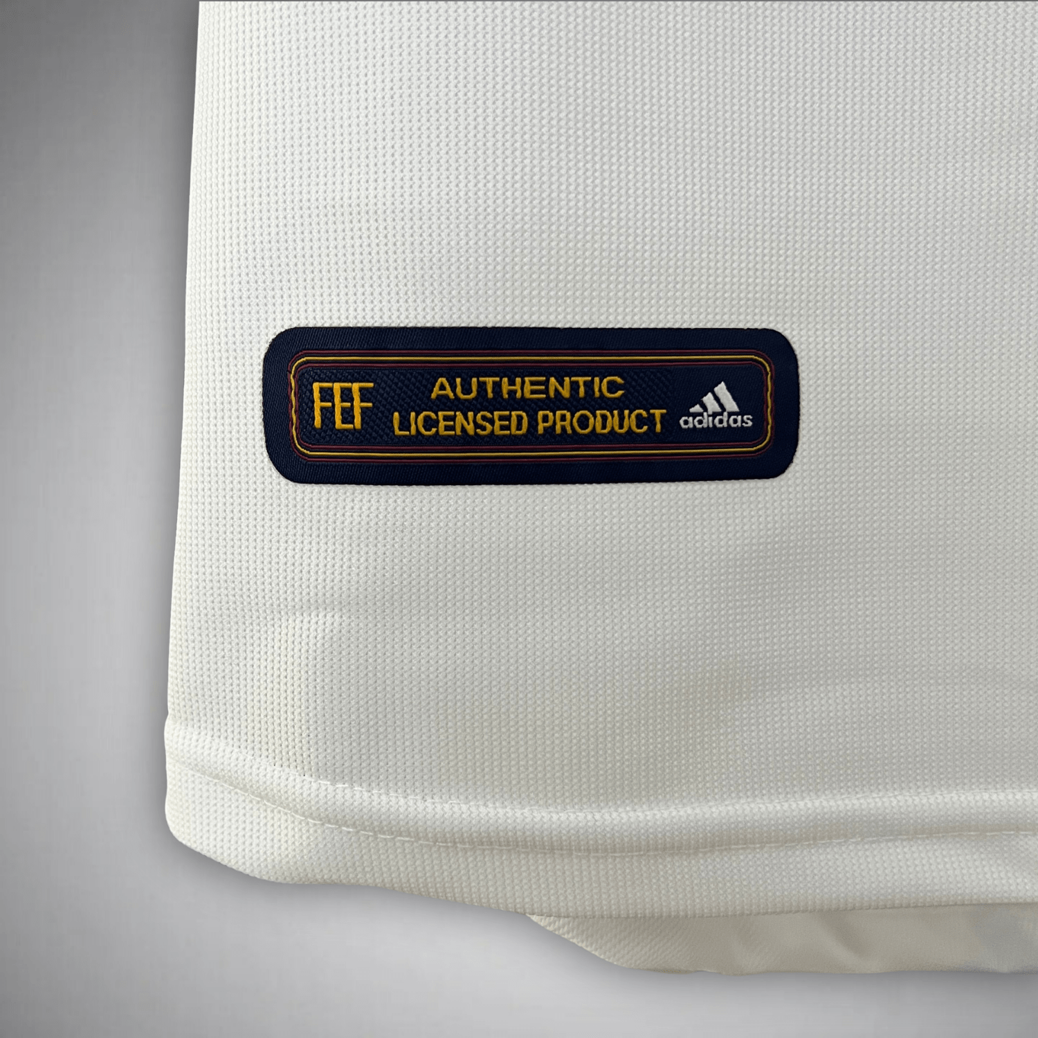 2000-spain-retro-away-shirt-1