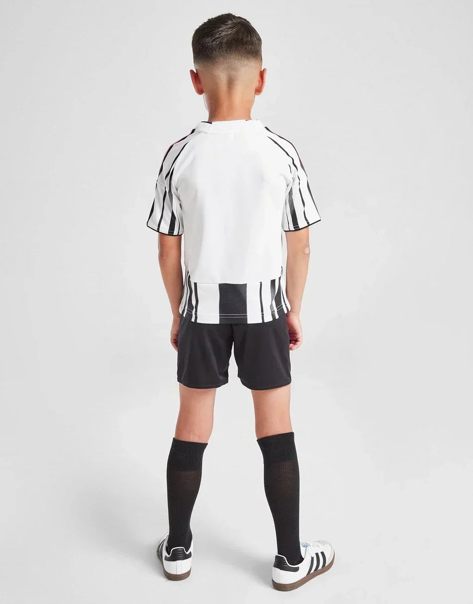 Kit da calcio casalingo Juventus bambini 2025-26