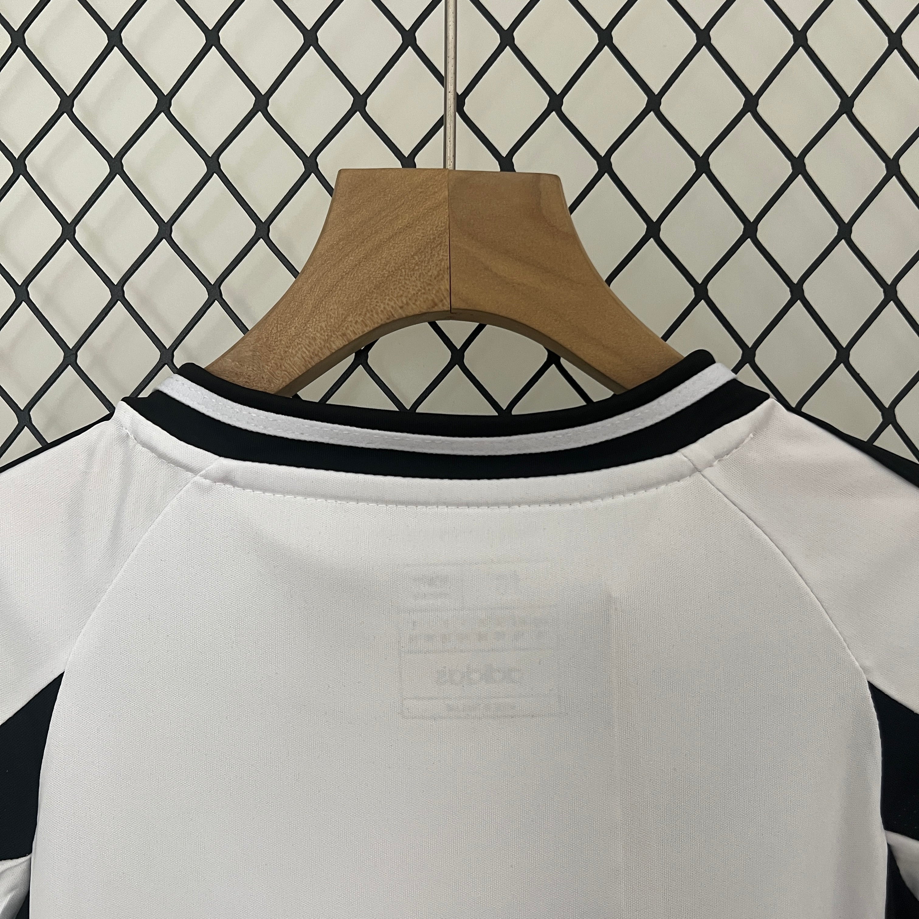 the-juventus-kids-football-kit-2024-25-home-1