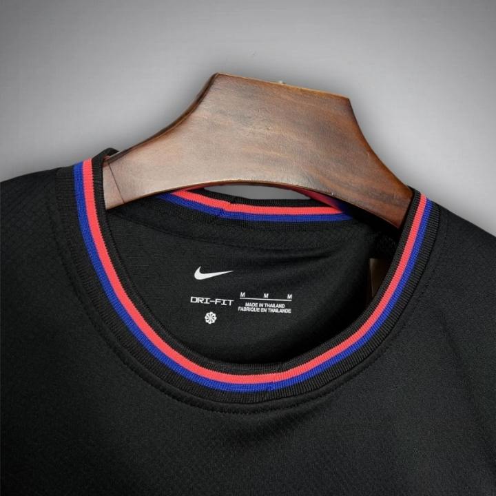 2024-25-fc-barcelona-shirt-regalia-1
