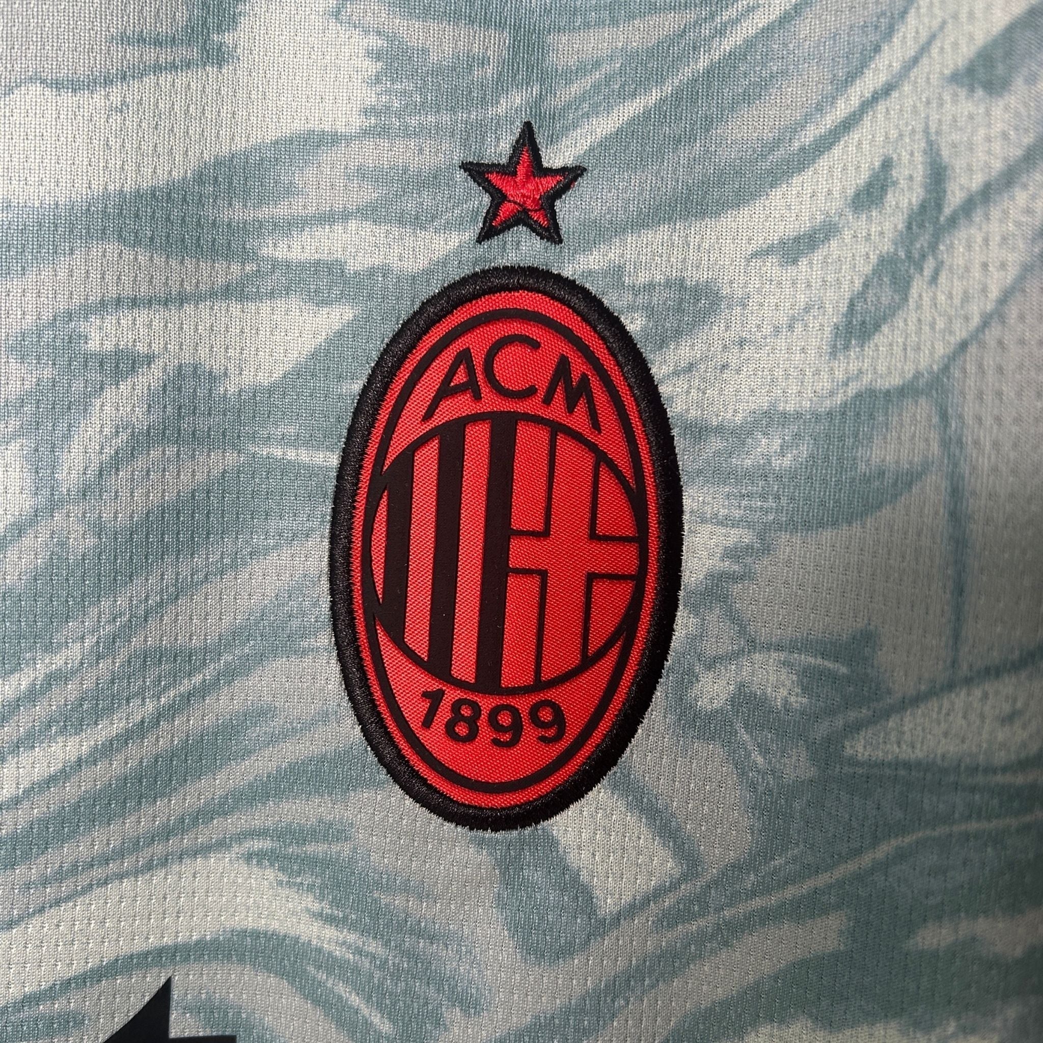 2025-26-ac-milan-goalkeeper-shirt-1