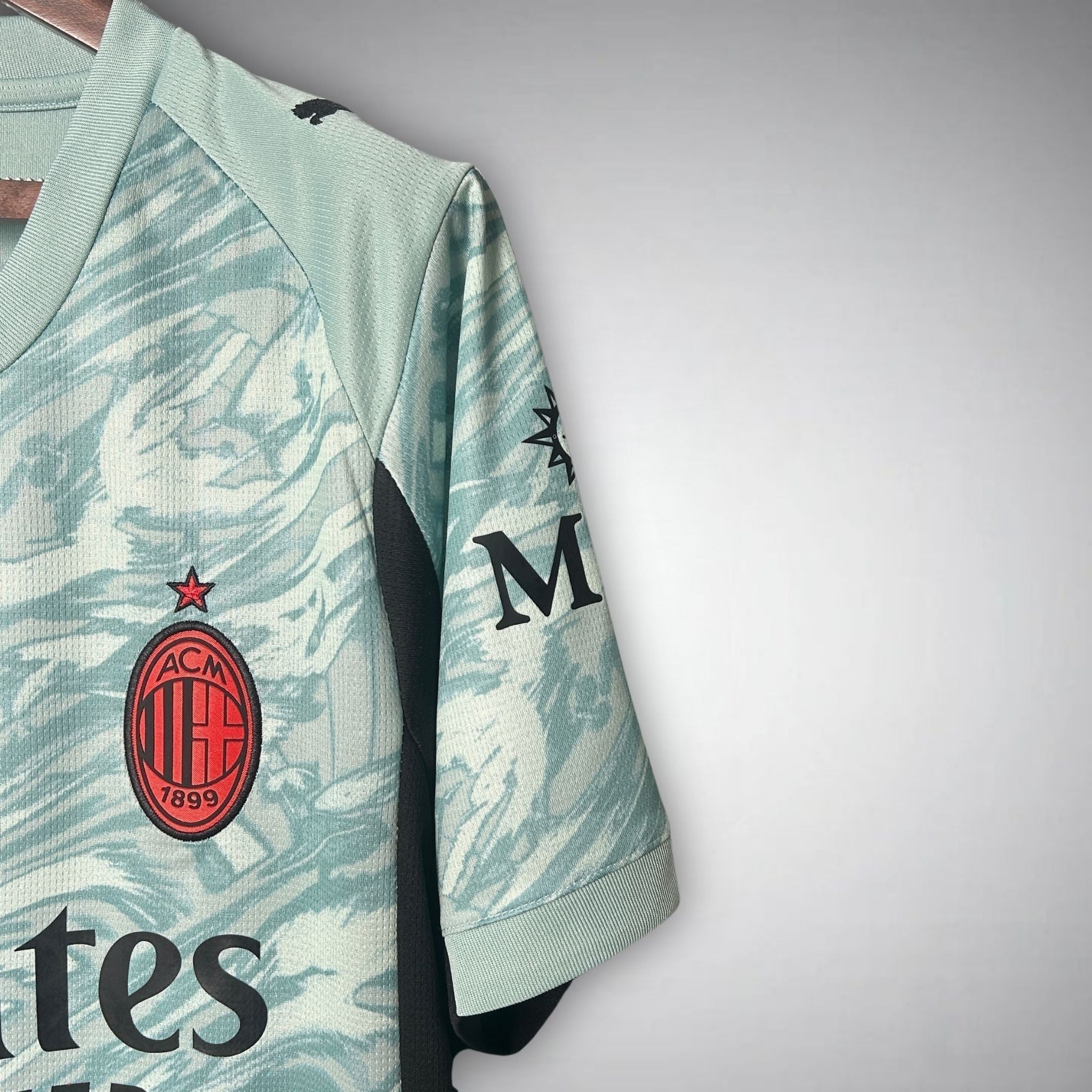 2025-26-ac-milan-goalkeeper-shirt-1
