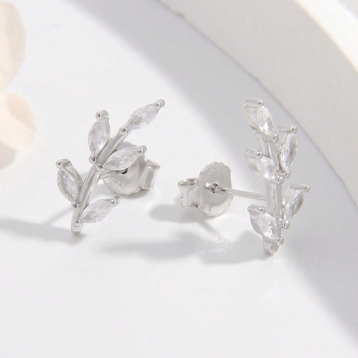 Zircon Blad Sølv Studs