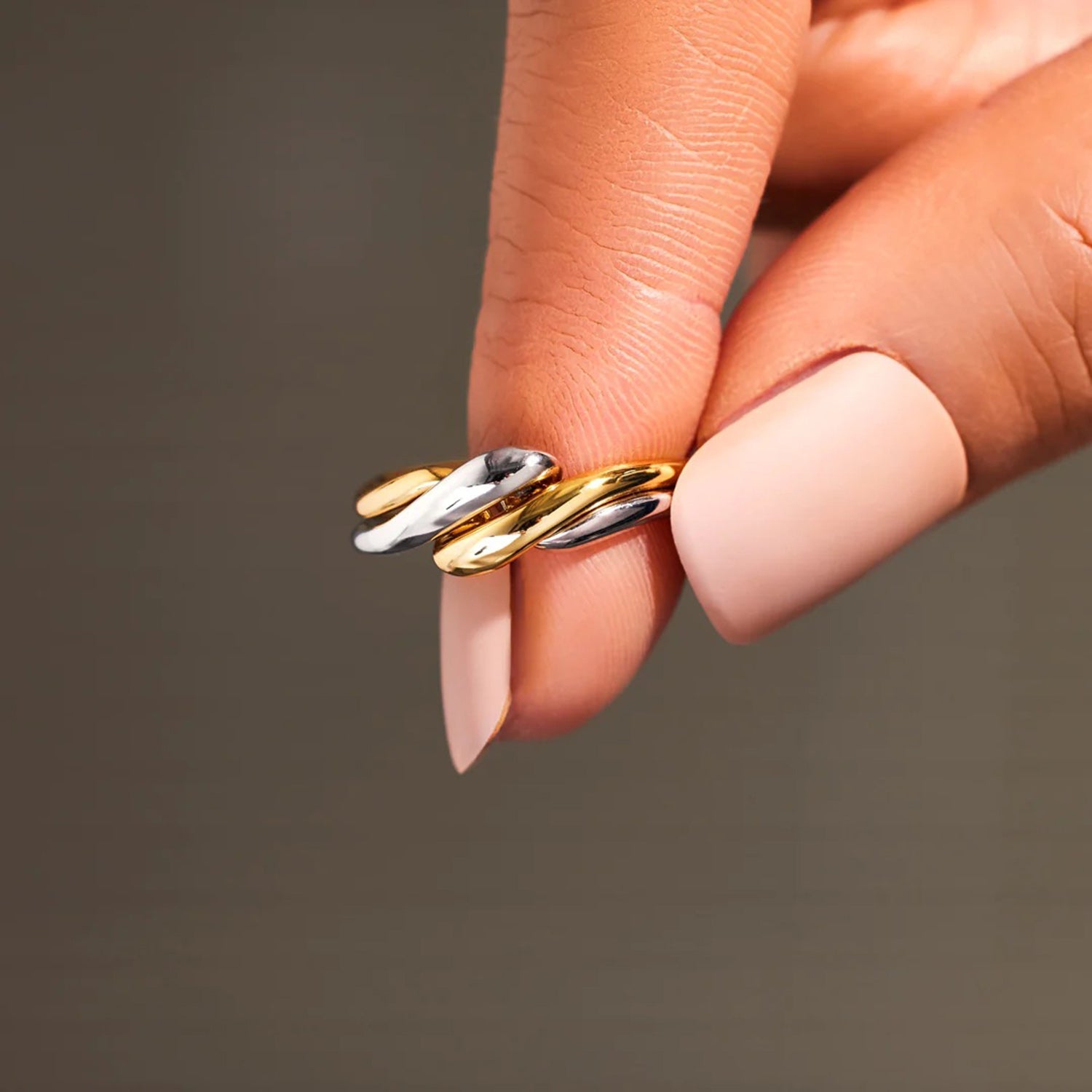 Anello Aperto Intrecciato in Argento