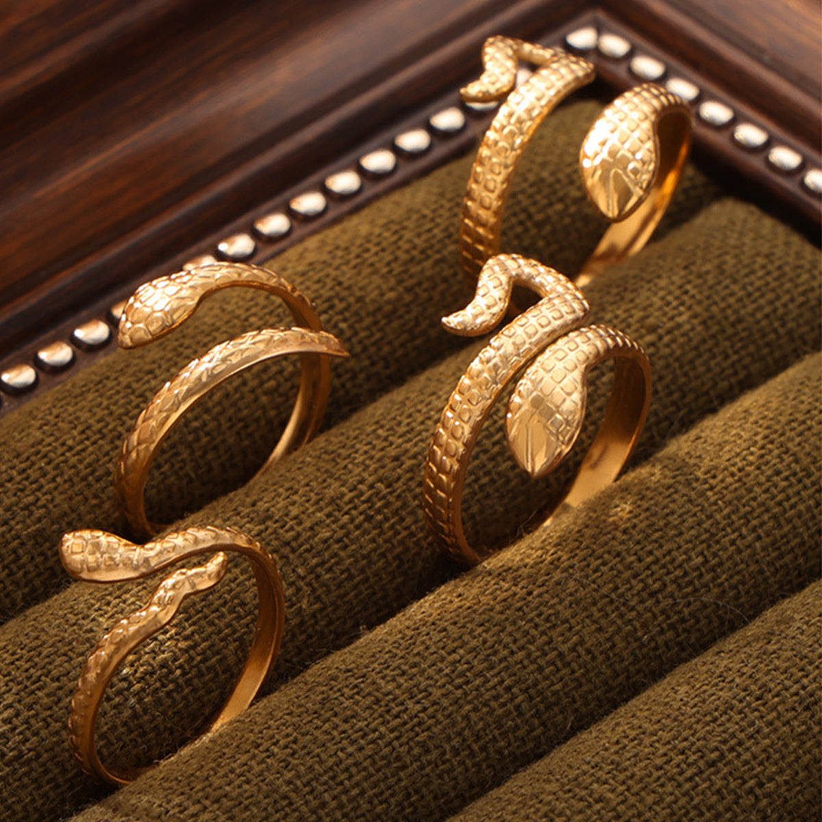 Anello attorcigliato Serpente d'acciaio