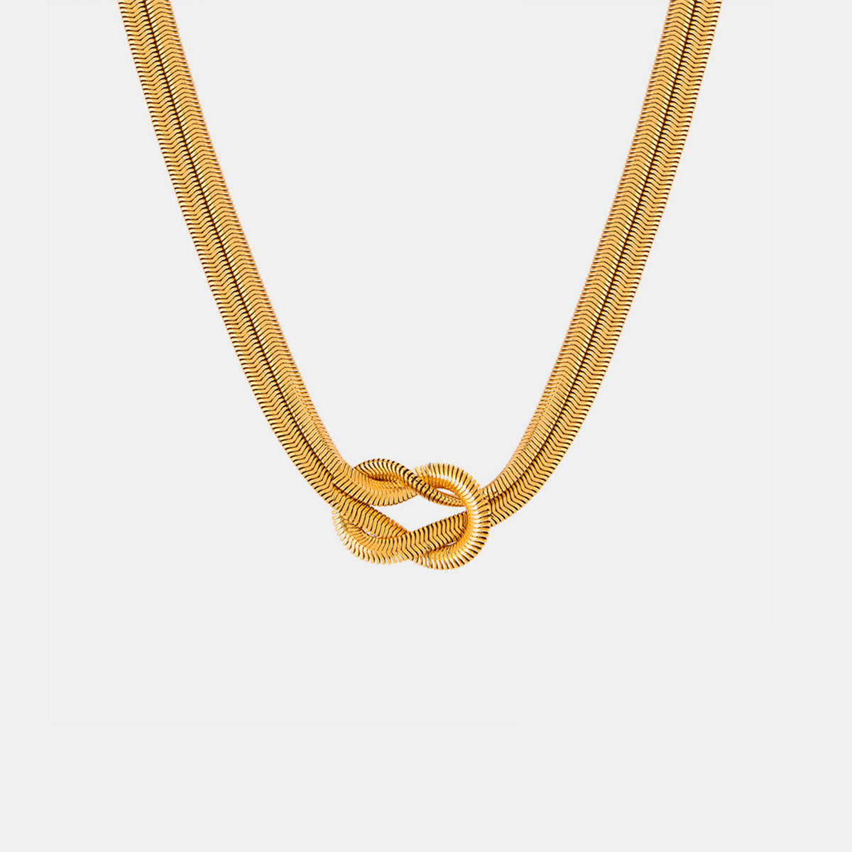 Collar de cuerda de acero entrelazada
