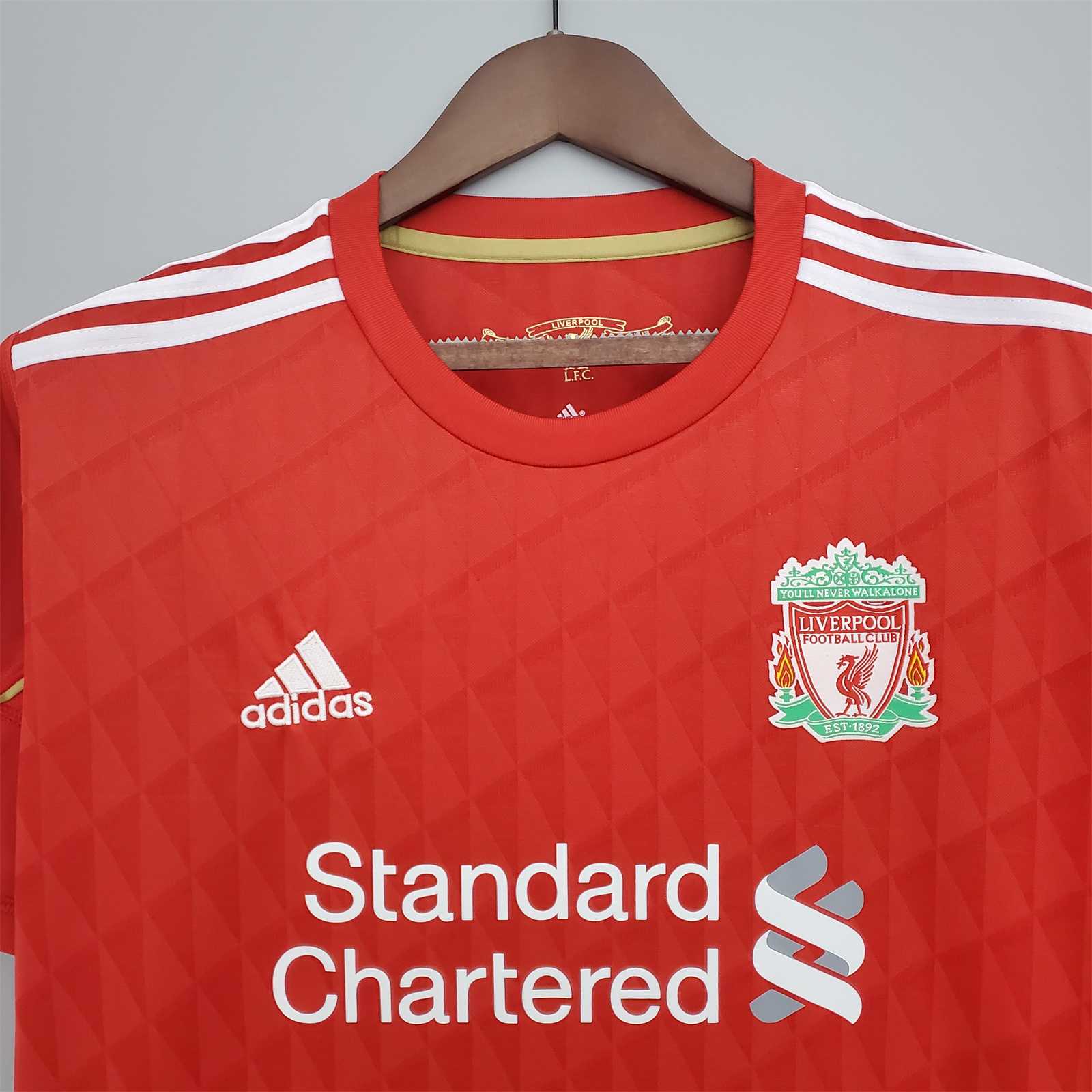 Camiseta retro del Liverpool 2010/2011