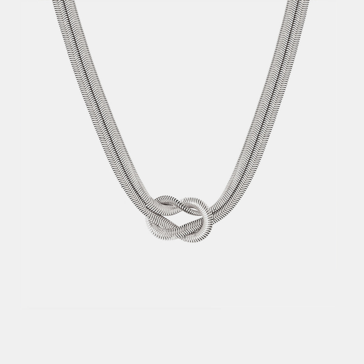 Collar de cuerda de acero entrelazada