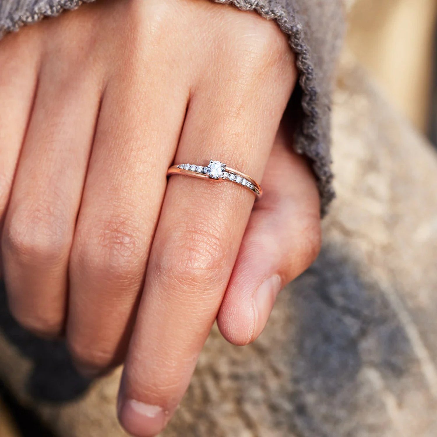 To-tone rosaguld zirkon blomster ring