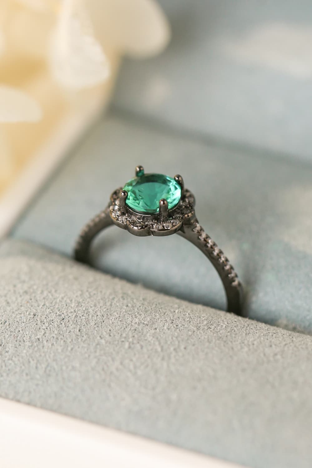 Anello floreale con zircone Paraiba