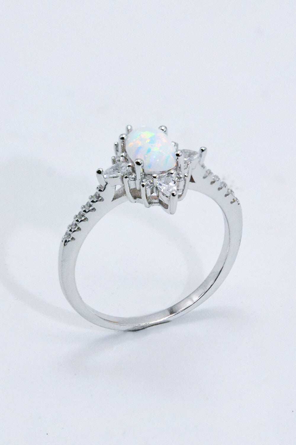 Anello in zirconio opale platino