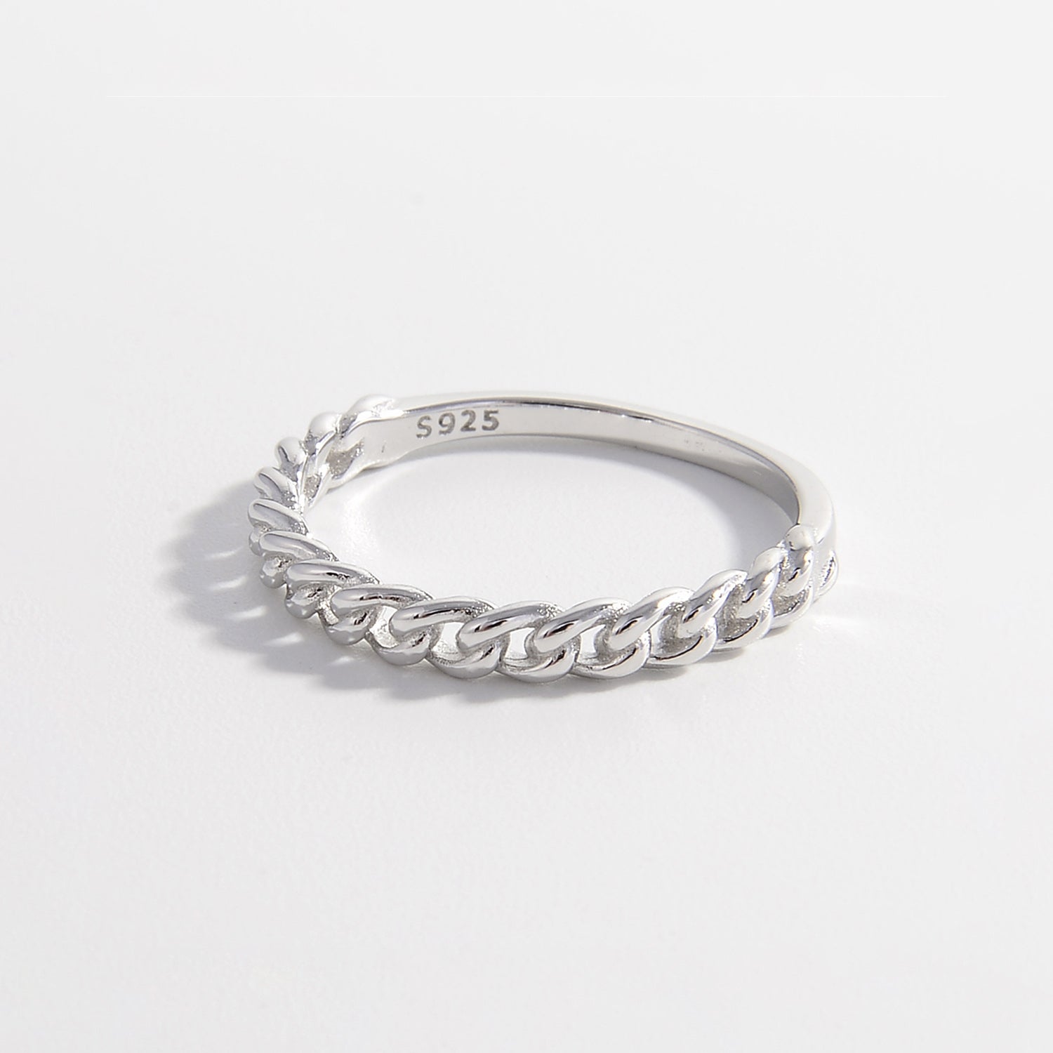Anello a catena curb in argento
