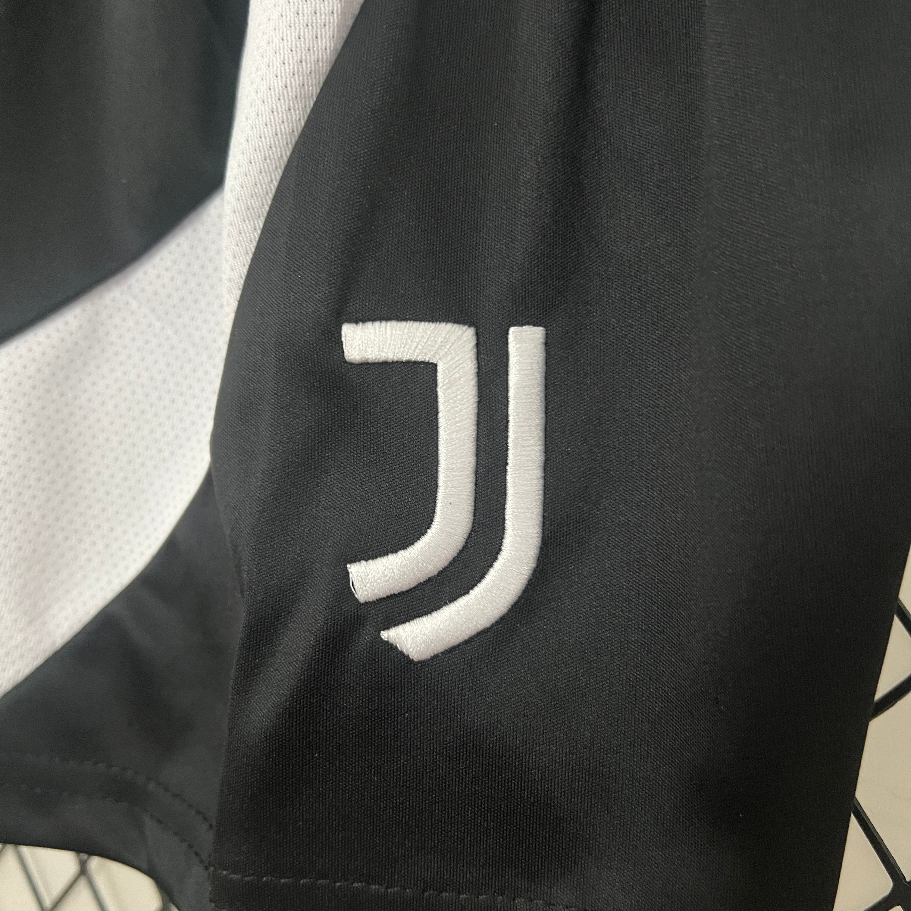 the-juventus-kids-football-kit-2024-25-home-1