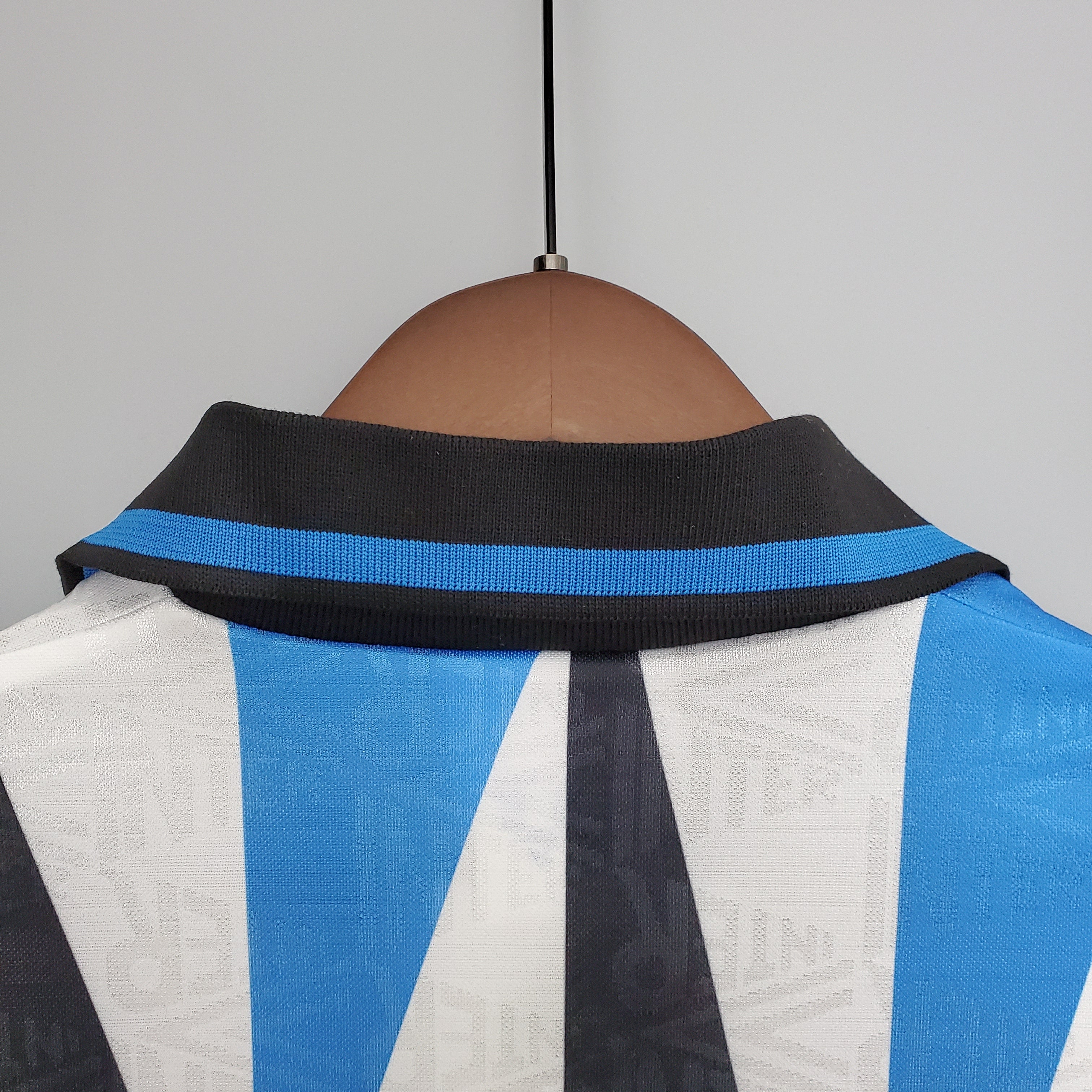 1992-93-inter-milan-retro-away-shirt-1