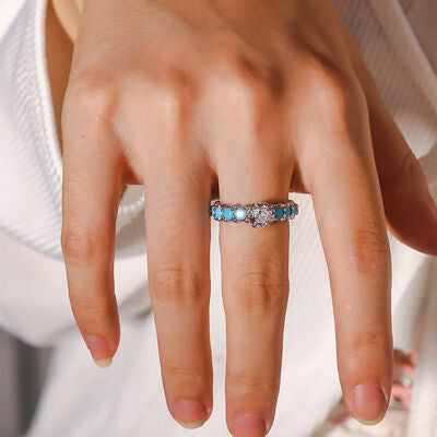 Anello in argento con zircone turchese