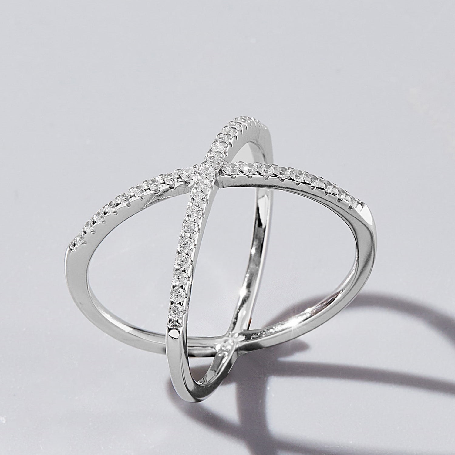 Anello X-Cut in Argento Zirconio