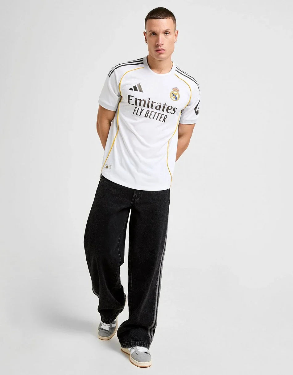real-madrid-shirt-2025-2026-home-player-edition-1