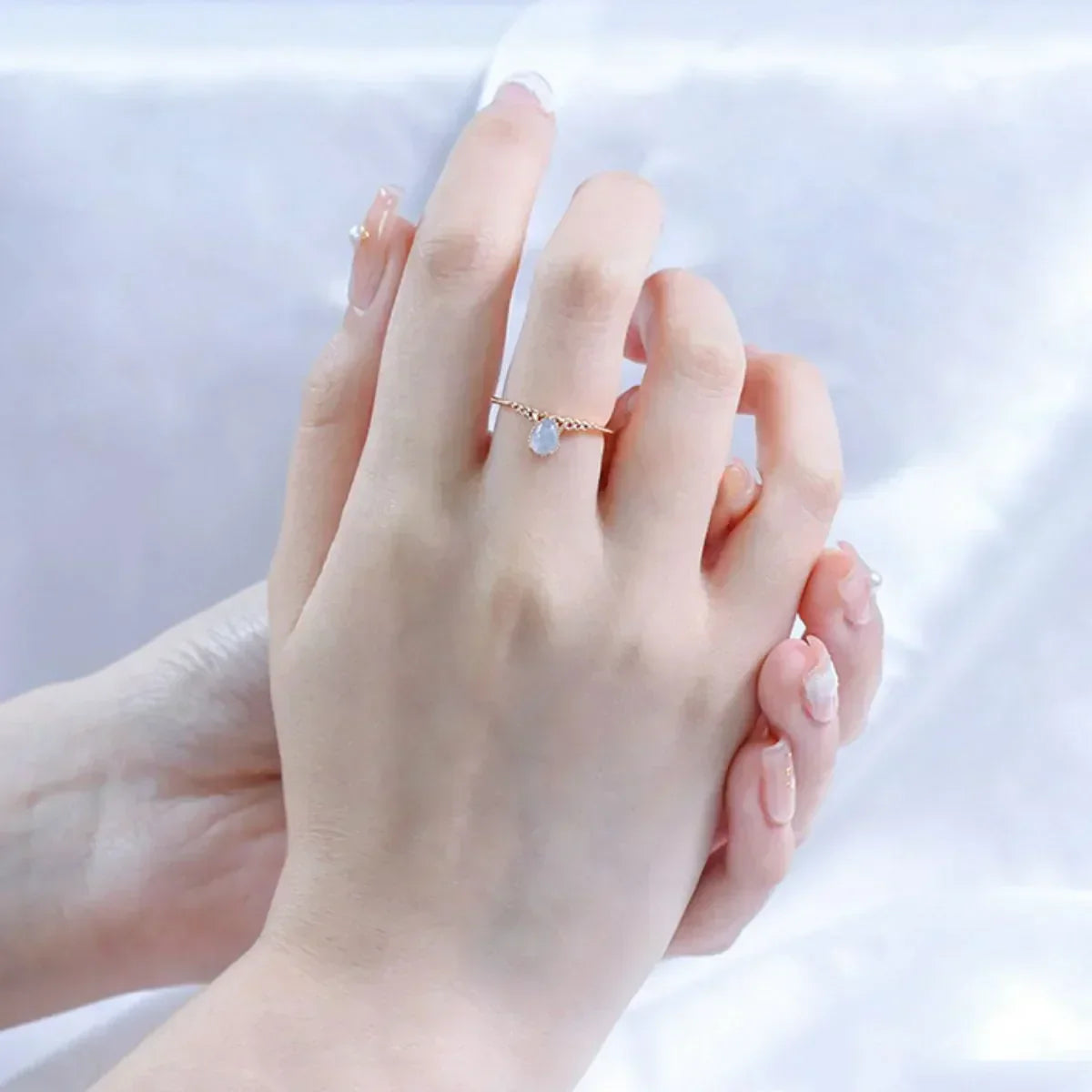 Anello in argento zircone