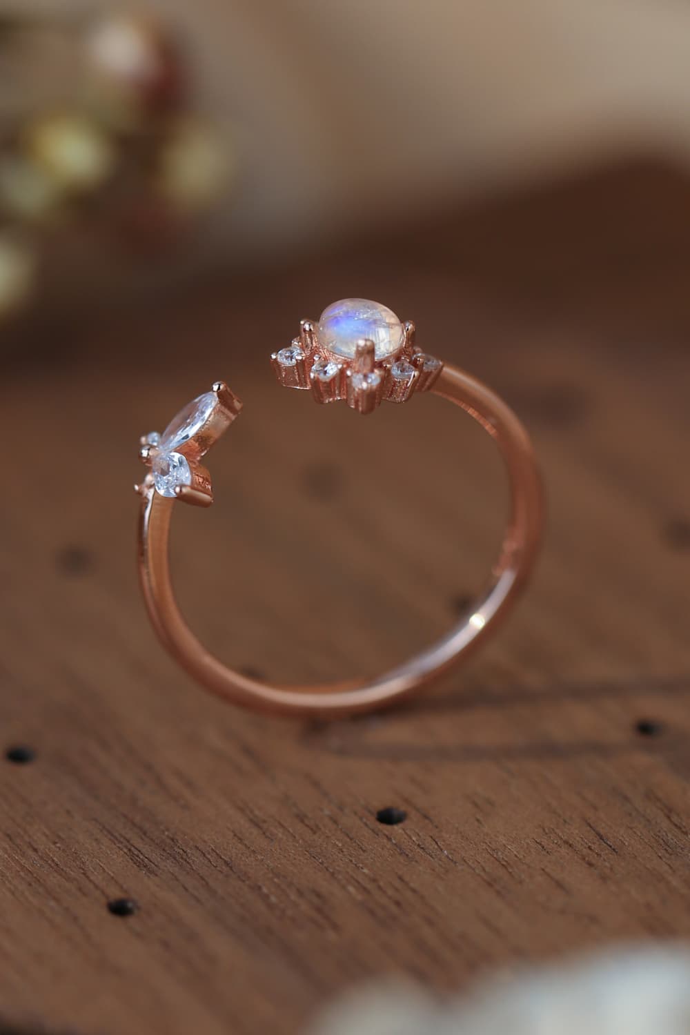 Rosaguld Månestens Åben Ring