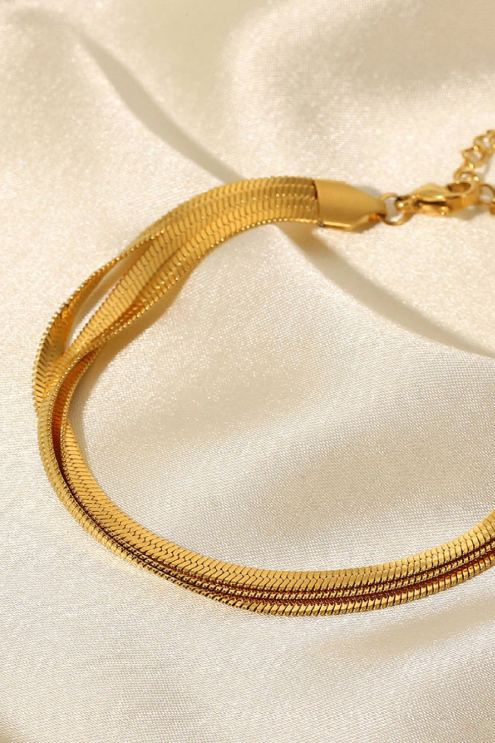 Brazalete de cadena de triple serpiente