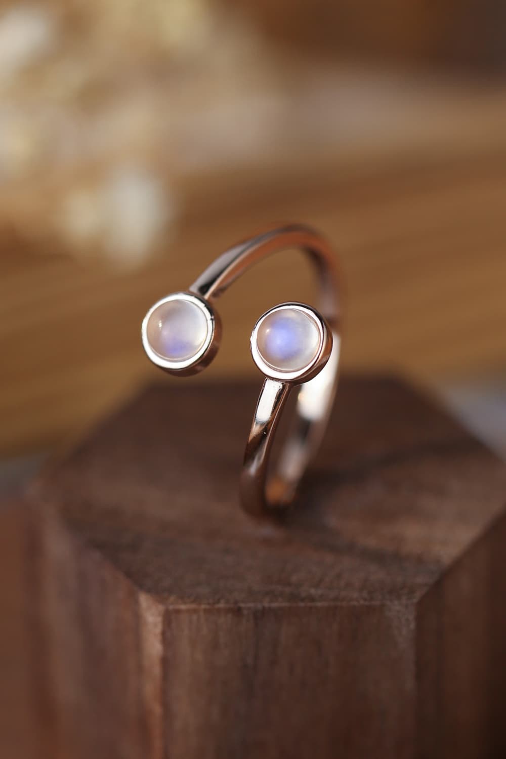 Anello "Toi et Moi" in pietra di luna