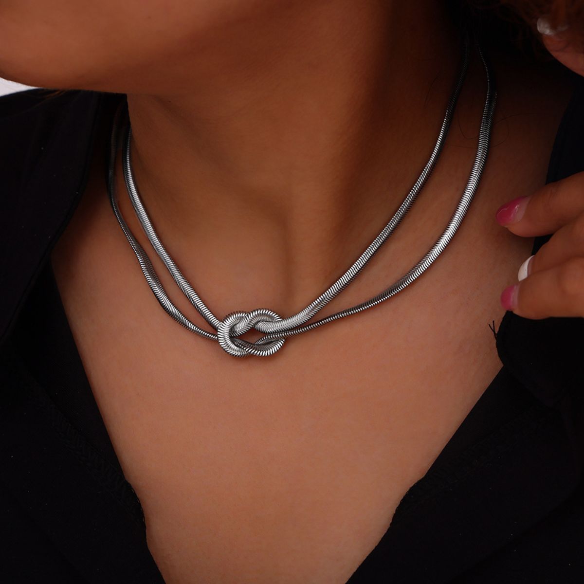 Collar de cuerda de acero entrelazada