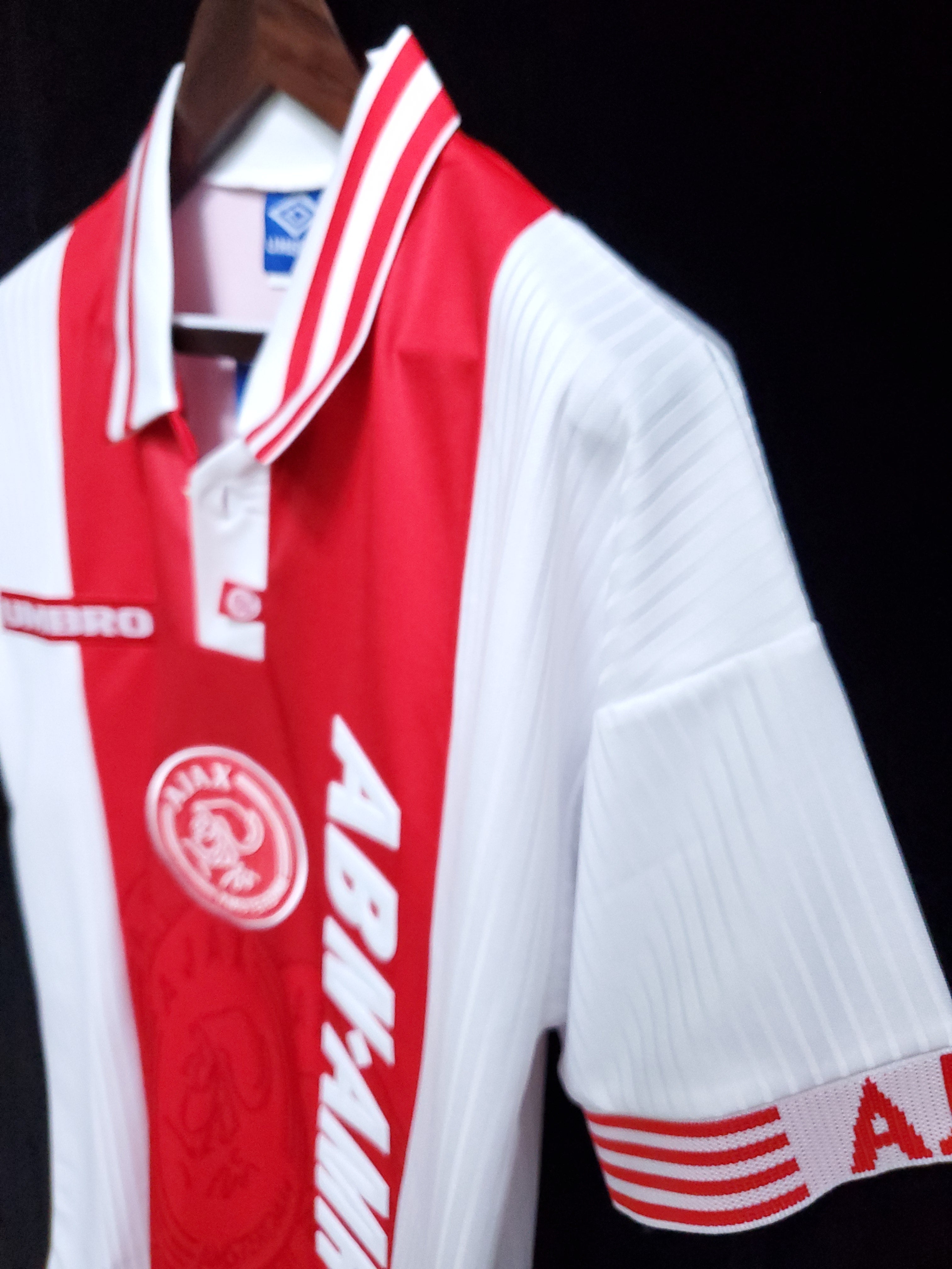 ajax-home-shirt-1997-1998-1