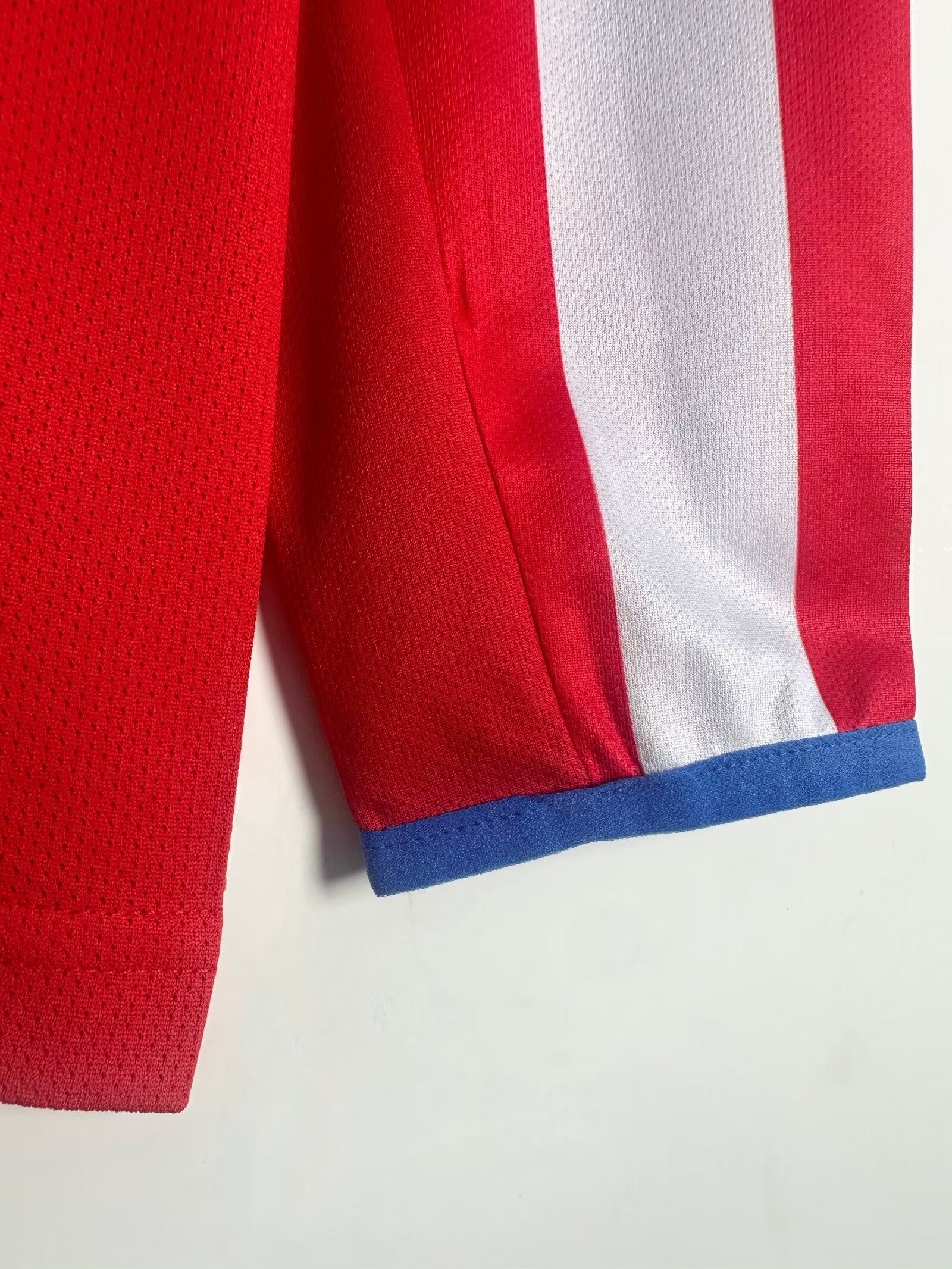 2004/05 Athletico Madrid shirt met lange mouwen voor thuiswedstrijd