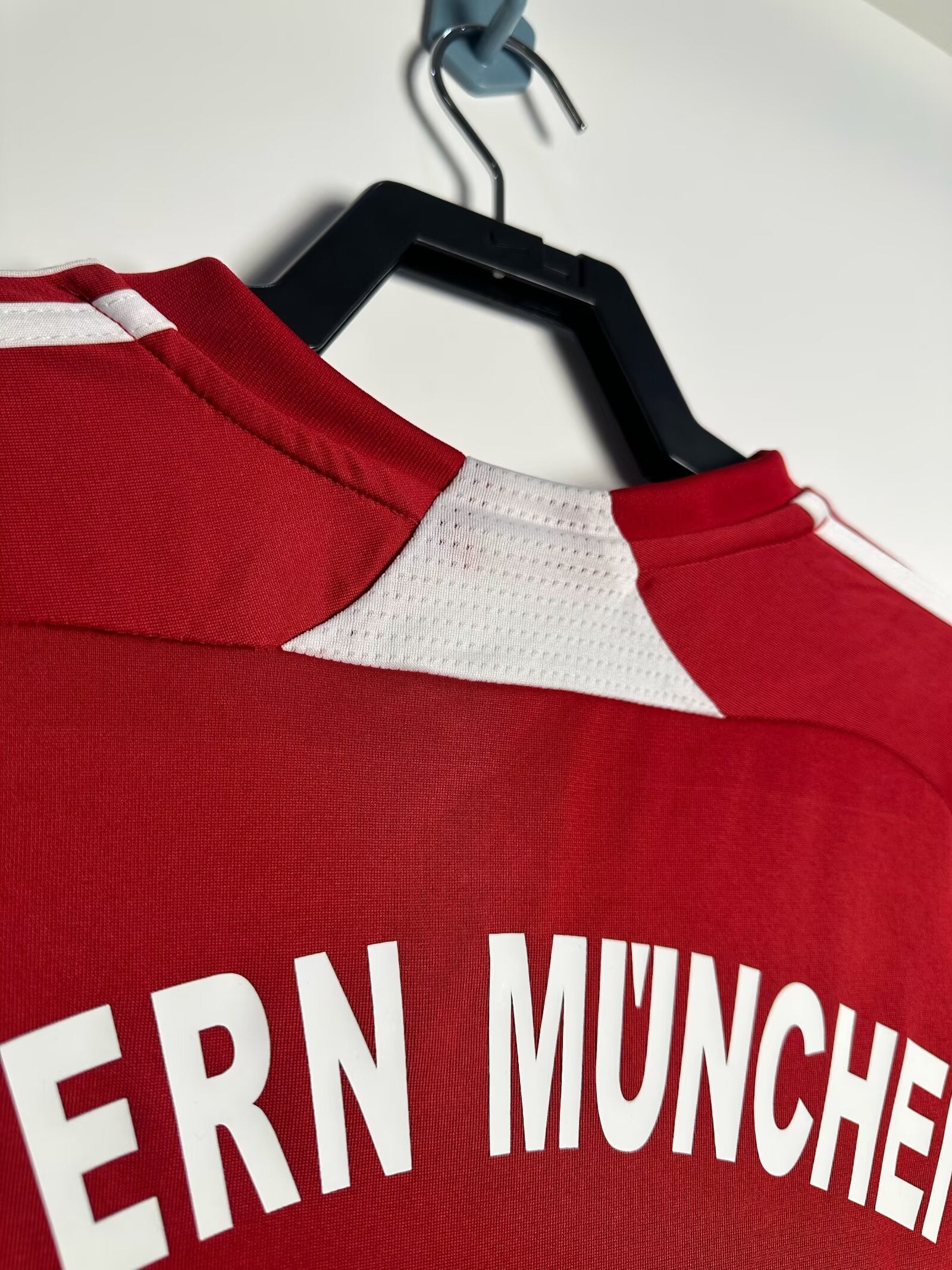 bayern-munich-home-shirt-2007-2008-1