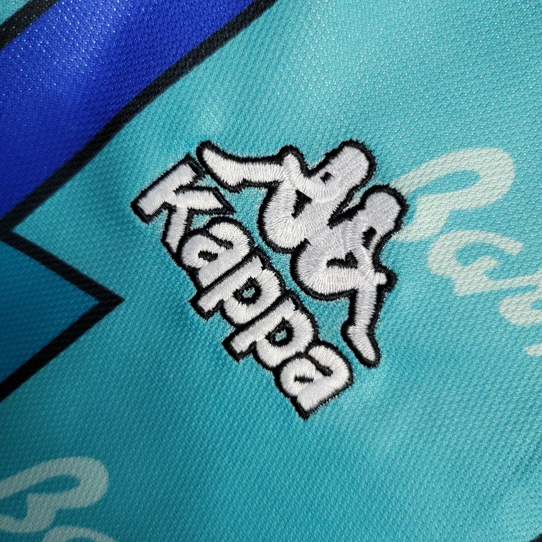 fc-barcelona-away-shirt-1995-1997-1