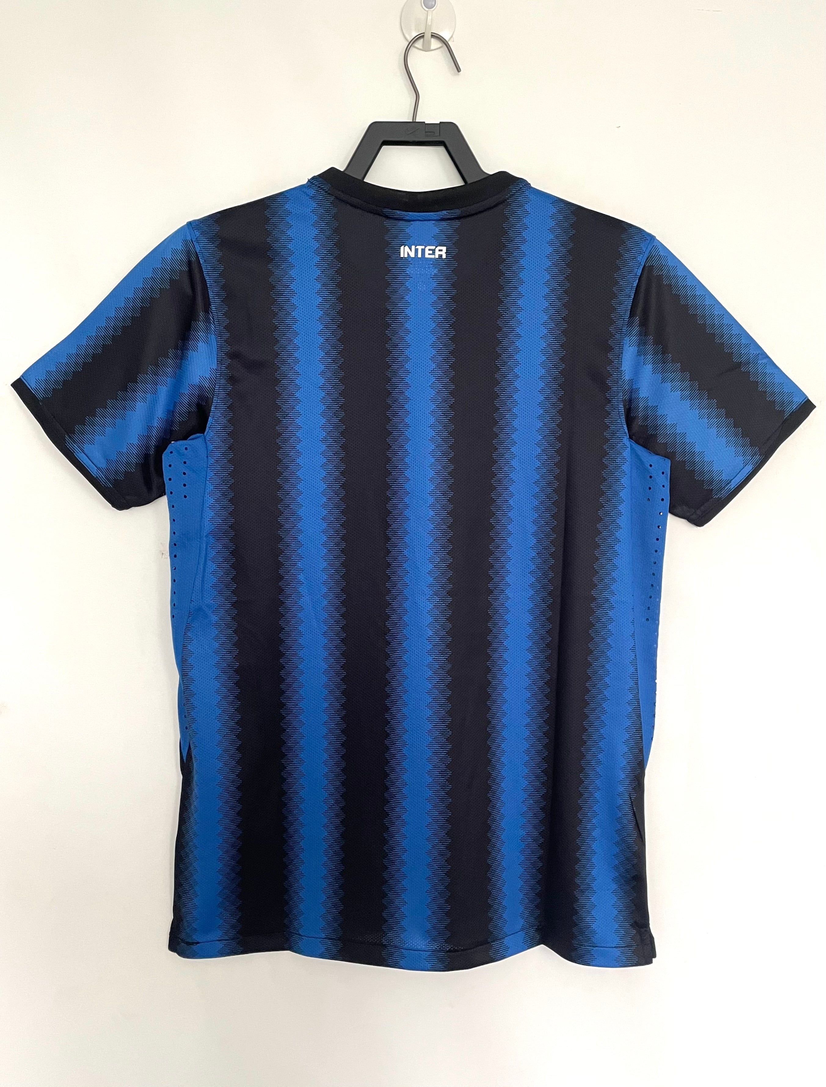 inter-milan-home-shirt-2010-2011-1