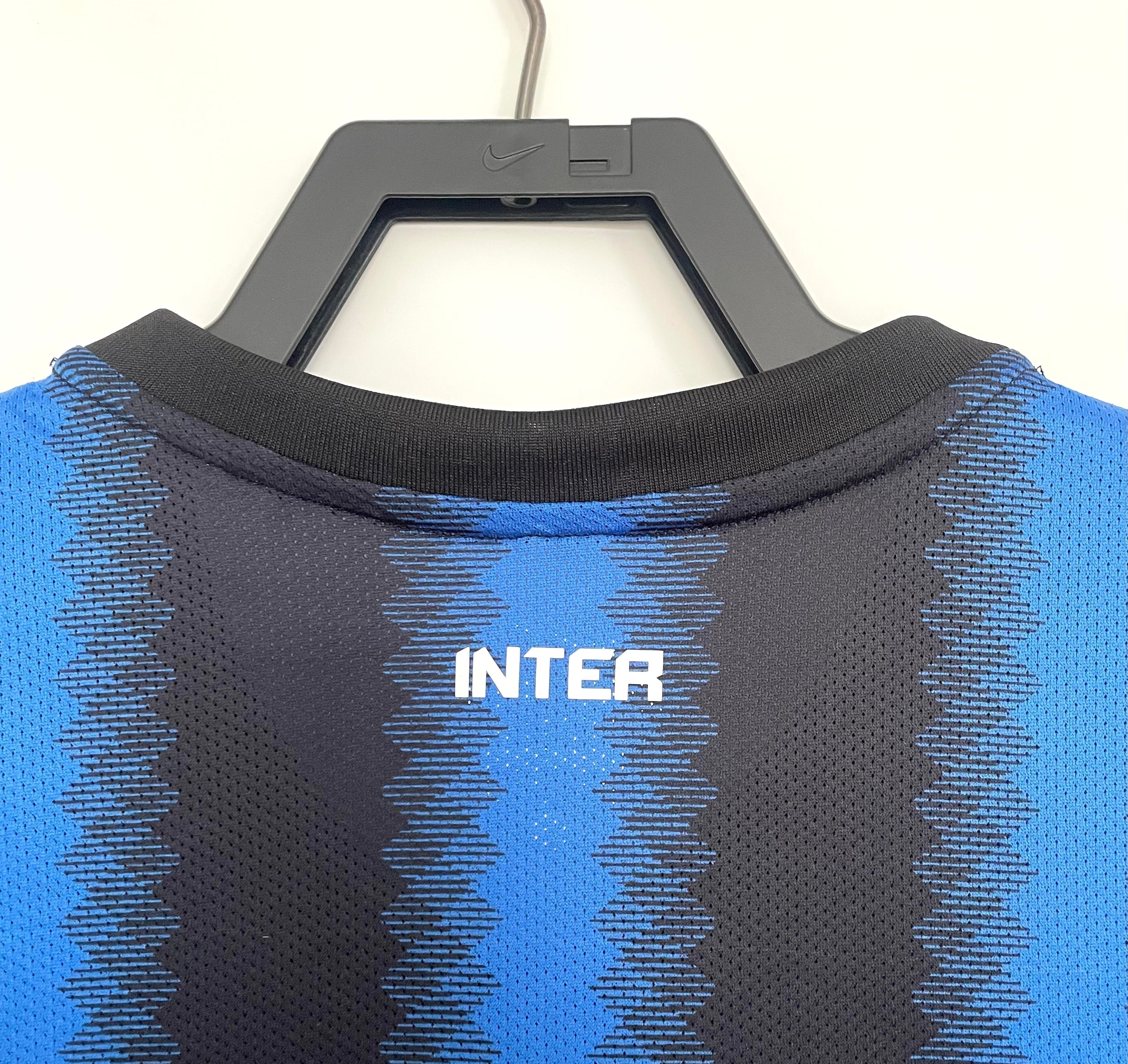 inter-milan-home-shirt-2010-2011-1