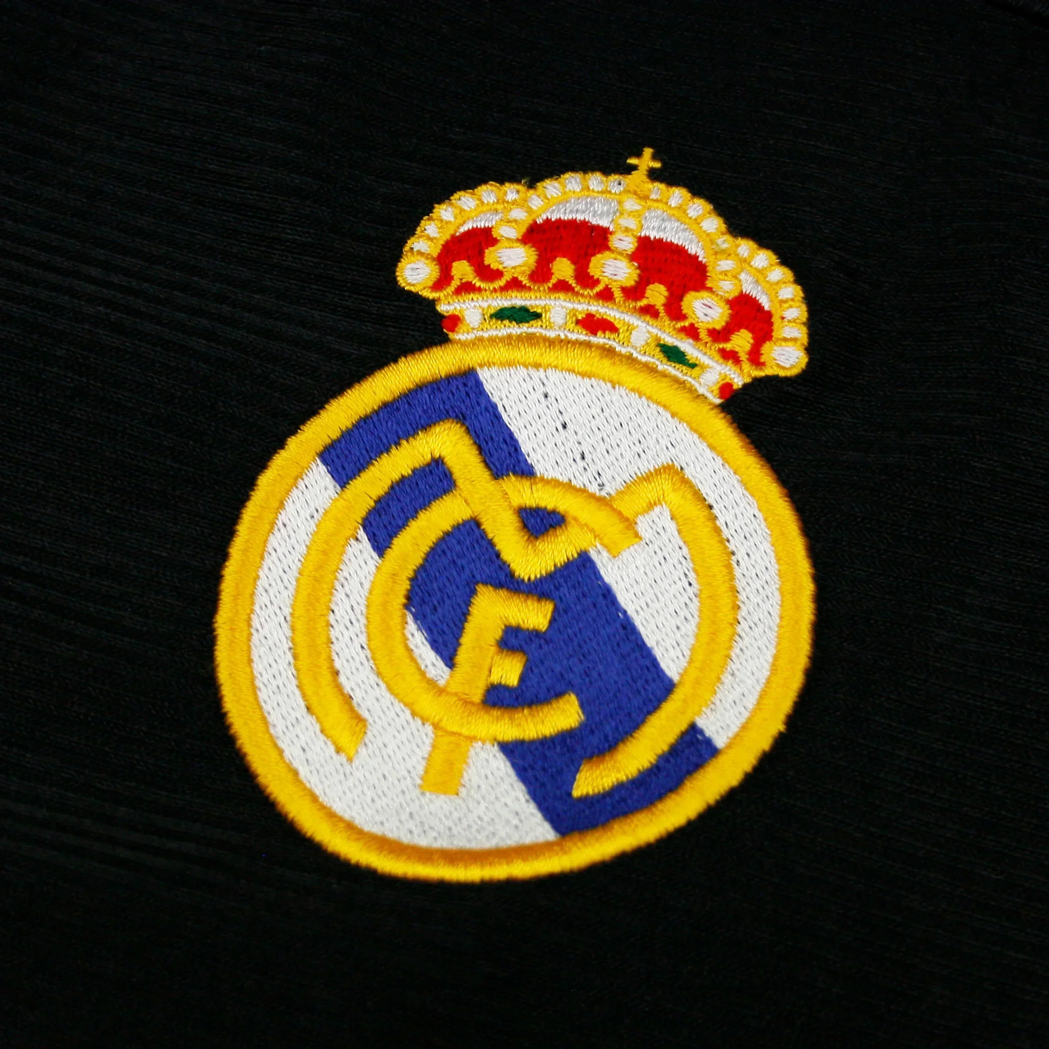real-madrid-cf-away-shirt-1999-2001-1