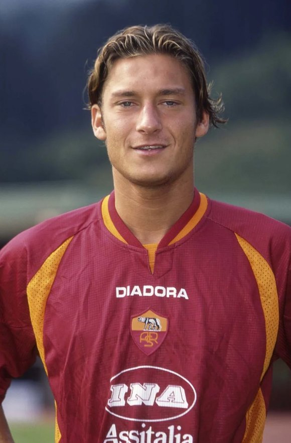 1997-98-as-roma-retro-shirt-1