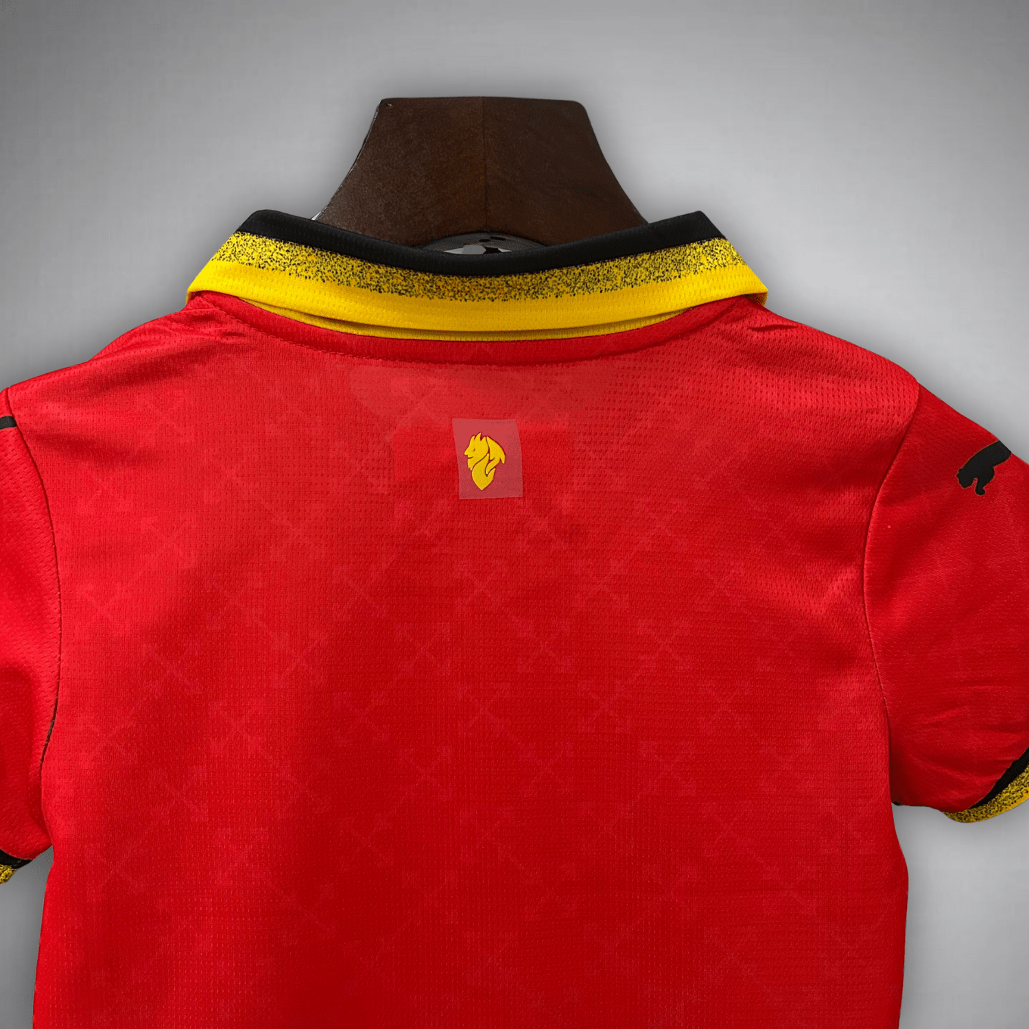 ac-milan-off-white-kids-football-kit-limited-edition-1