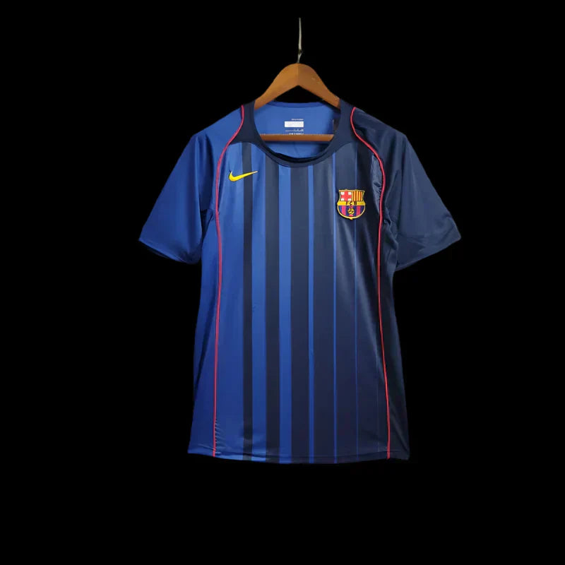 fc-barcelona-retro-shirt-2004-05-away-1