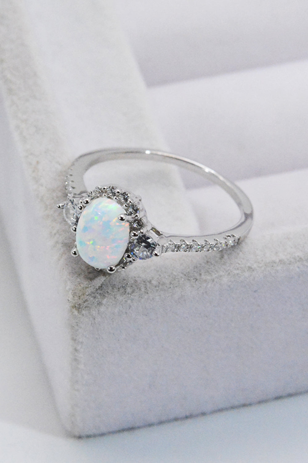 Platin-Opal-Silberring