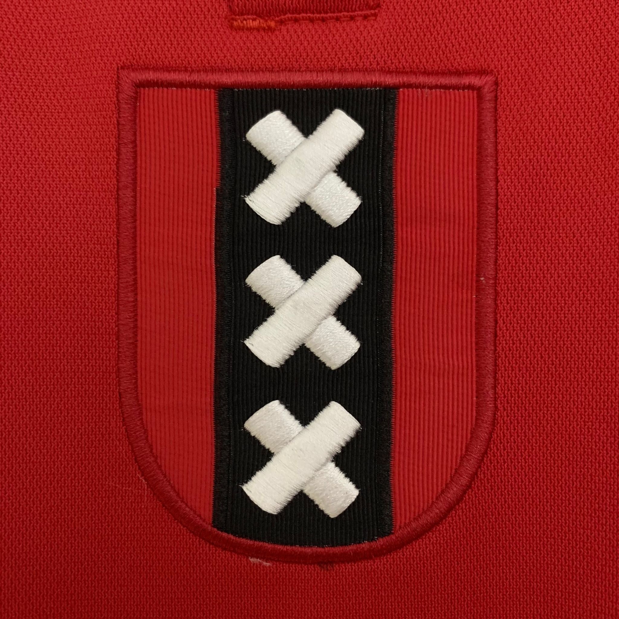 ajax-125th-anniversary-long-sleeve-shirt-special-edition-1