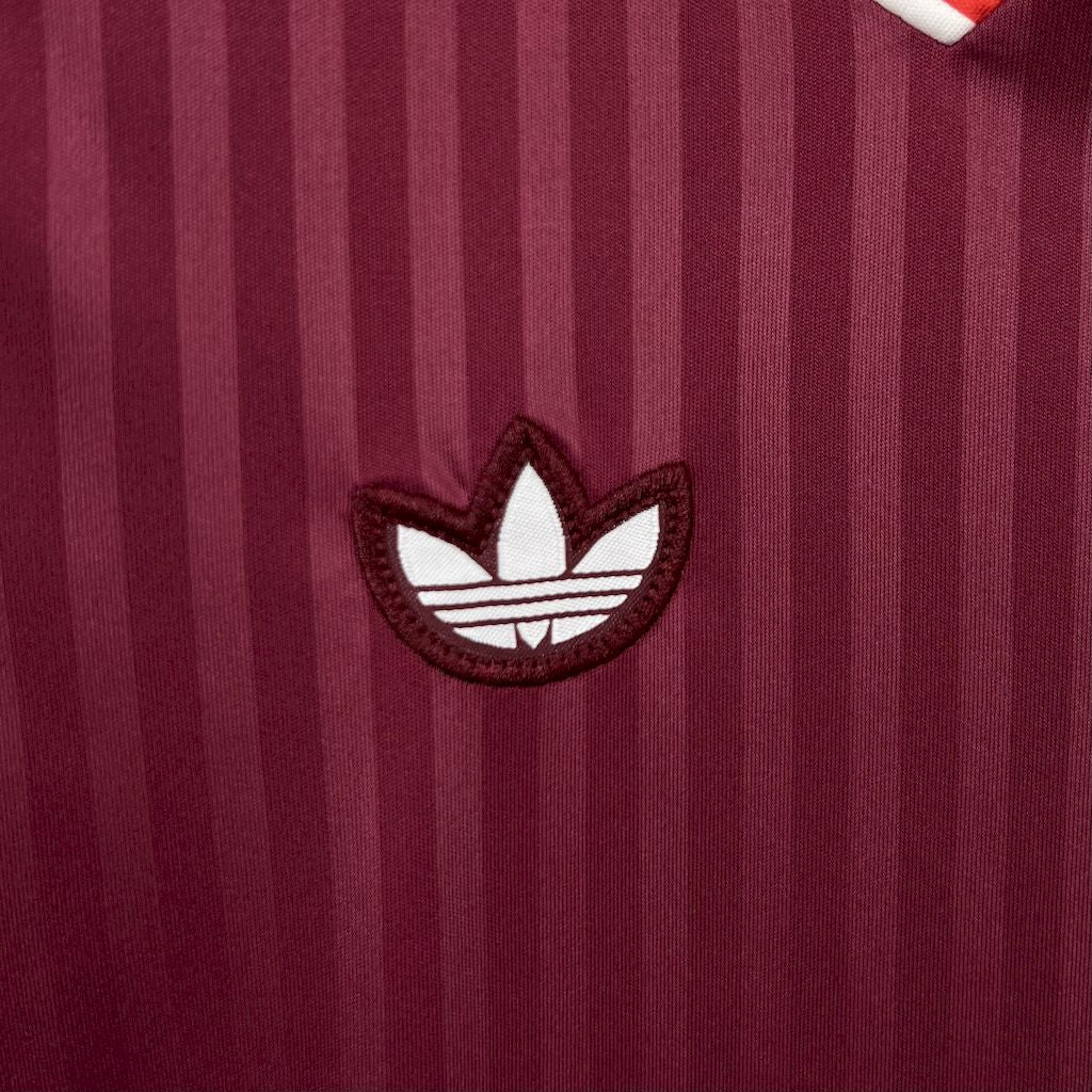 2025-26-bayern-munich-kids-football-kit-terrace-icons-1