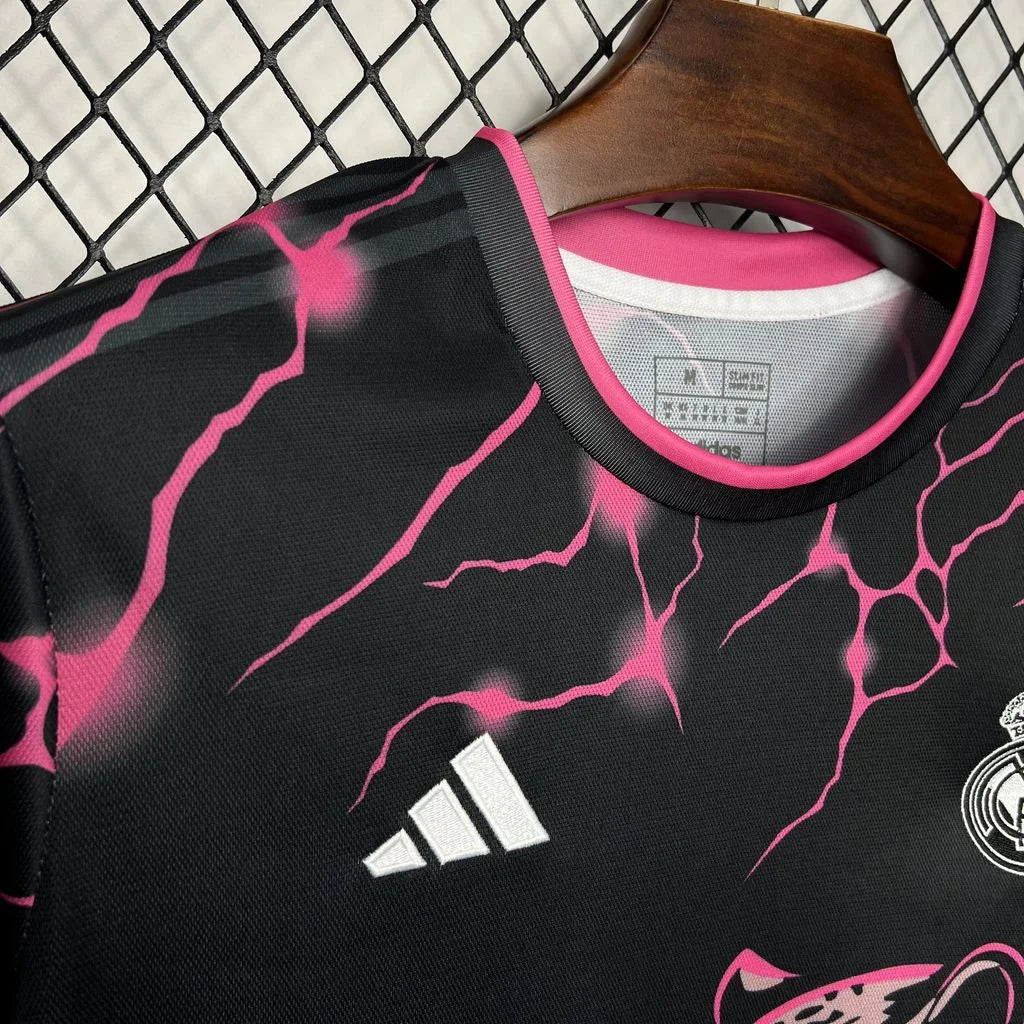 2024-25-real-madrid-shirt-pink-panther-1