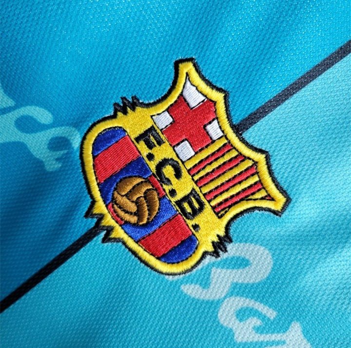 1996-97-fc-barcelona-retro-away-shirt-1
