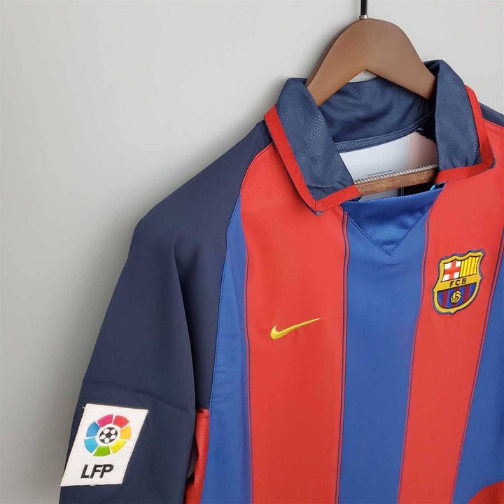 fc-barcelona-retro-shirt-2006-2007-home-1