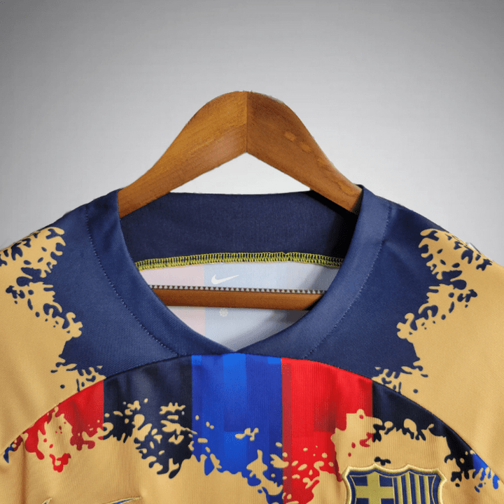 fc-barcelona-shirt-catalan-pixel-fade-1